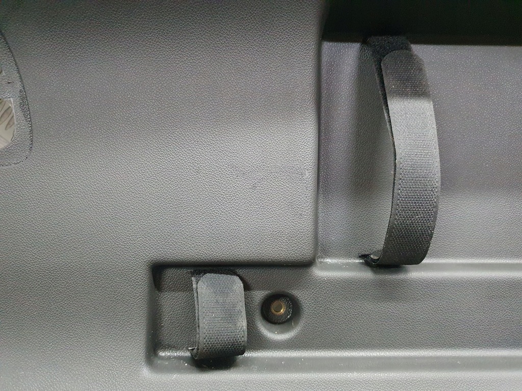 фото №10, Обивка корпус крышки opel insignia b kombi