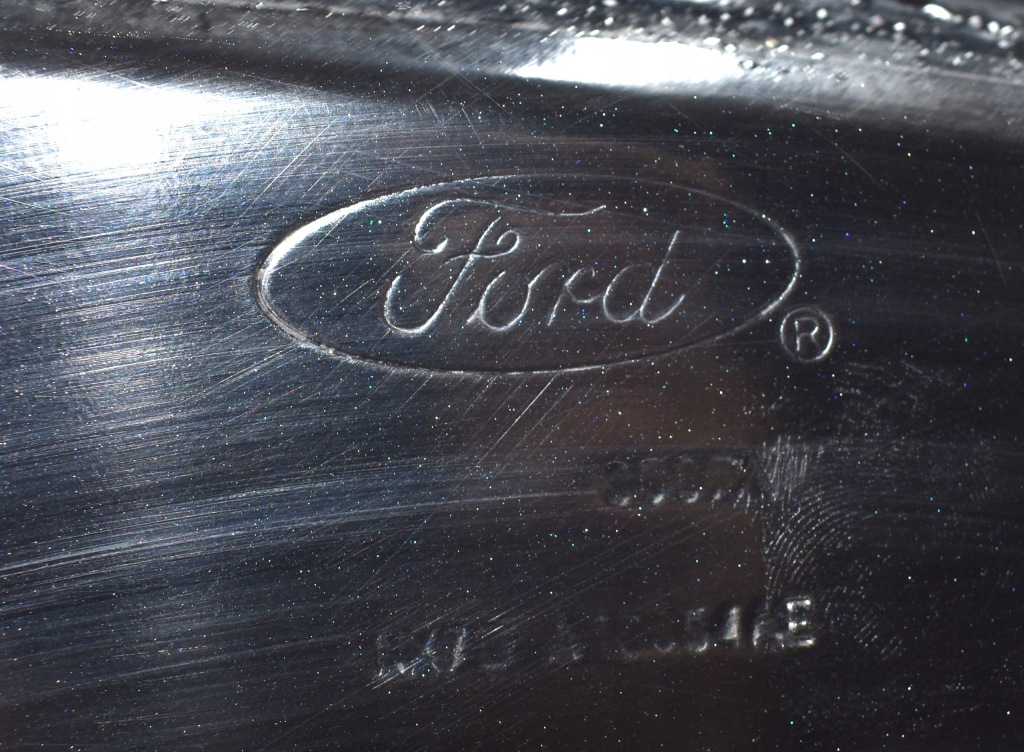 Ford focus mk4 рестайлинг  капот крышка двигателя оригинал  grad с Разборки