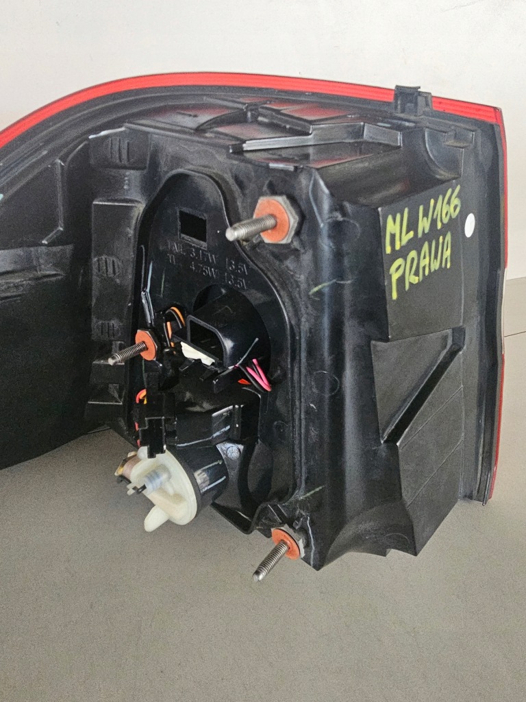 Фара правая  задний задняя правый  mercedes ml w166 led европа с Разборки