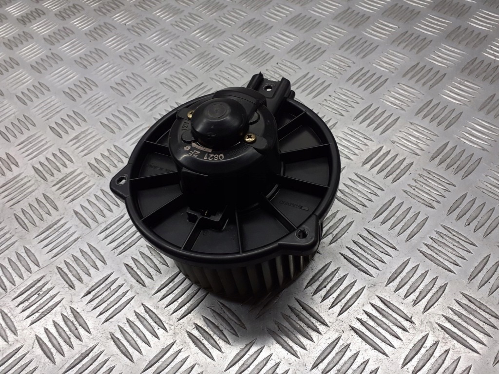 фото №1, Вентилятор обдув toyota yaris i 194000-0821