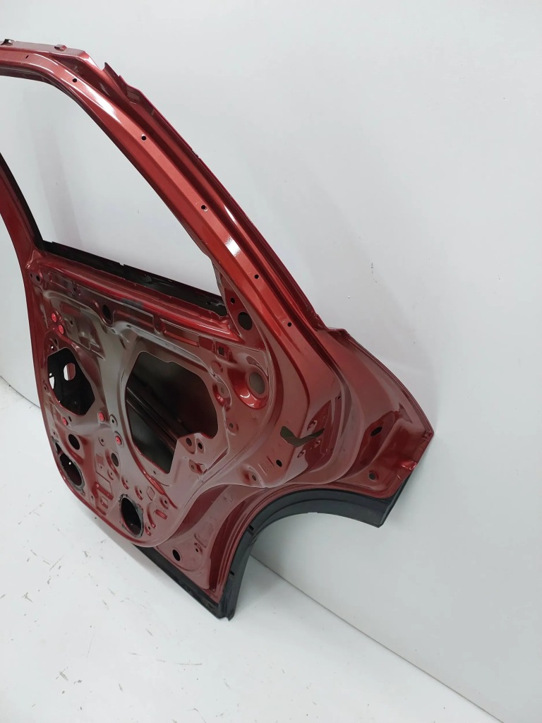 Mazda cx-30 2019 дверь задняя задняя правое  молдинг дверь Доставка