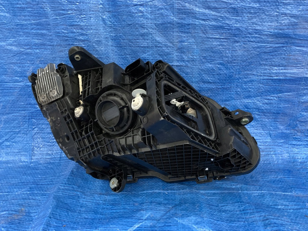 фото №4, Mercedes-benz оригинальный номер a2059067905 лампа led