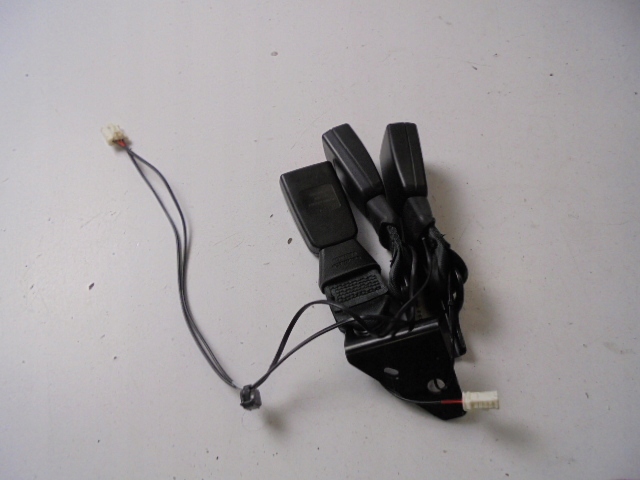 фото №3, Замки ремней задняя citroen c4 cactus przed lift 2014 rok