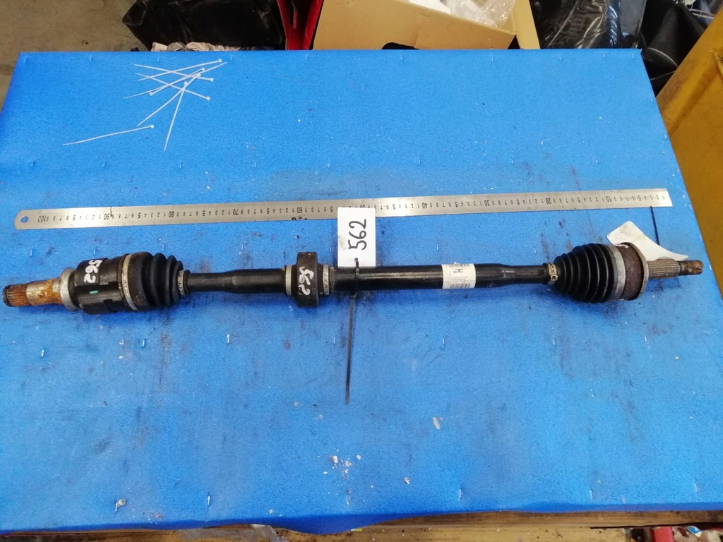 фото №1, Toyota auris 2016 r права 0.9 b привідний вал 4341002850c