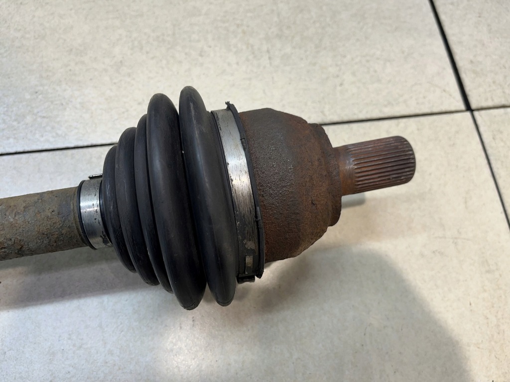 фото №4, Привідний вал ліва передня короткий focus c-max 1.6 16v