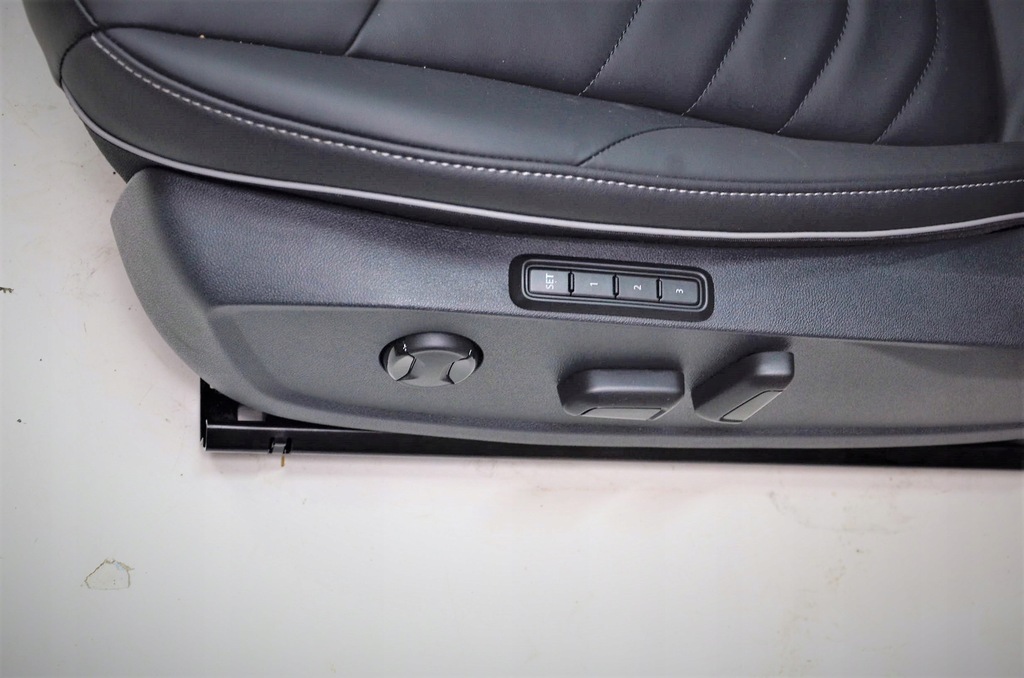 фото №2, Vw arteon r-line сидіння оббивка двері шкіра