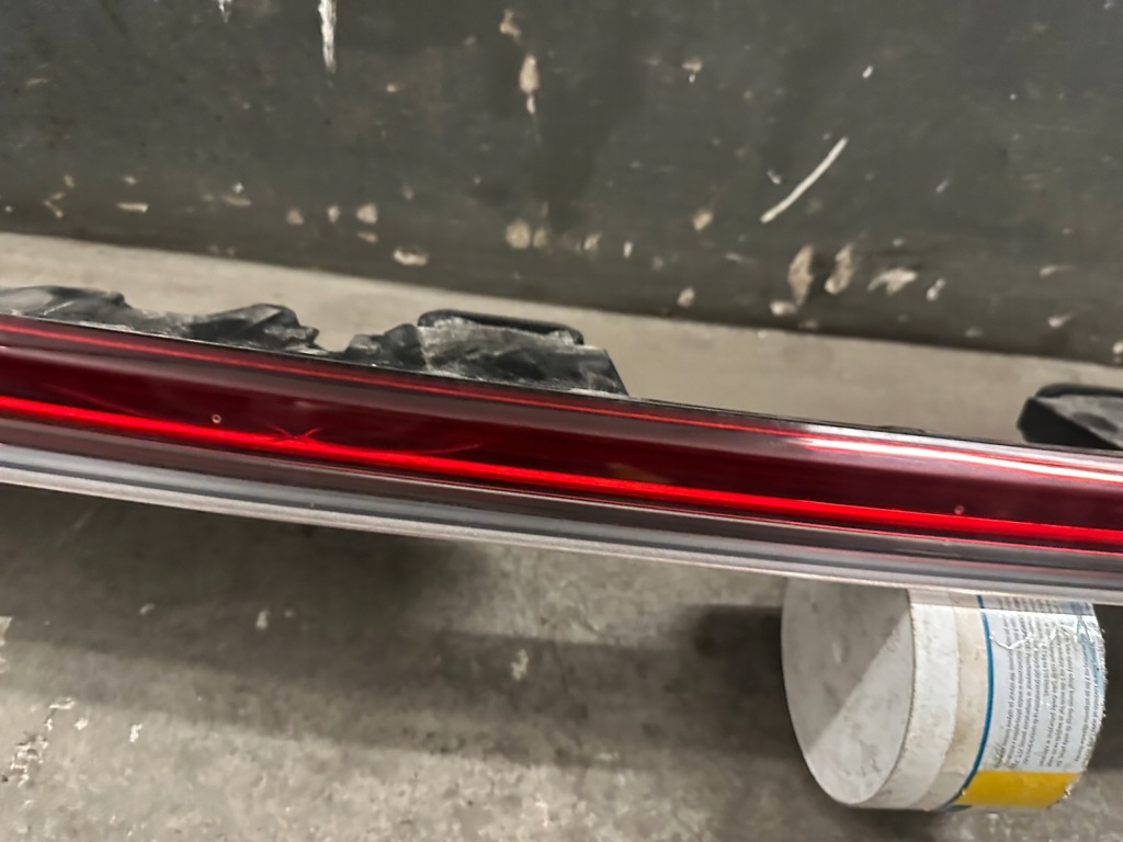 фото №6, Лампа кришки накладка audi q4 e-tron 89a945095b