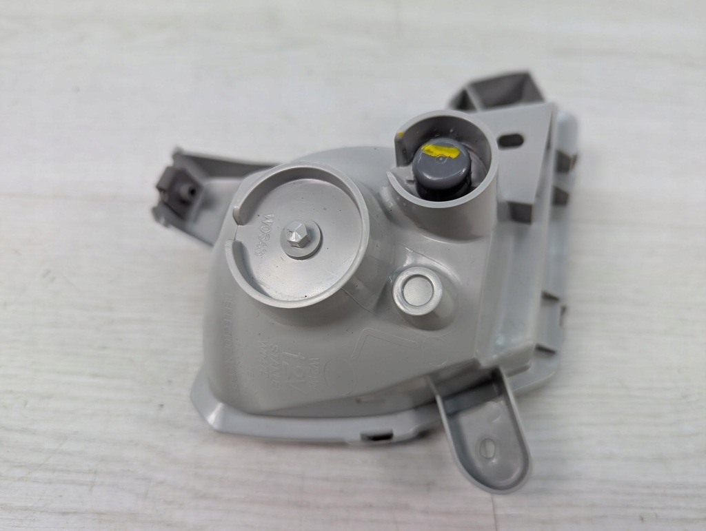 Лампа отражатель w бампер задняя левая mazda cx-5 kd5351660 kd7751660 Киев