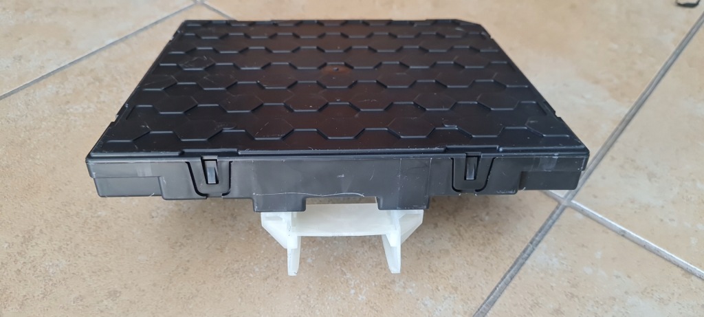 фото №6, Volkswagen оригинальный номер 5q0937086ak