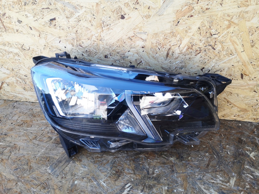 фото №1, Peugeot partner iv rifter iv лампа правый перед 9816826880 не ремонтировалась bdb