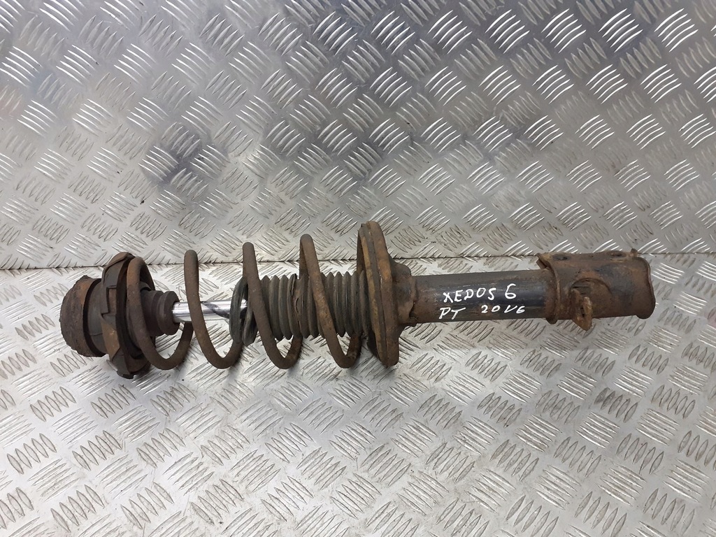 фото №1, Амортизационная стойка правый задняя задний mazda xedos 6