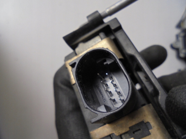 фото №3, Радар датчик acc alfa romeo giulia 2016-