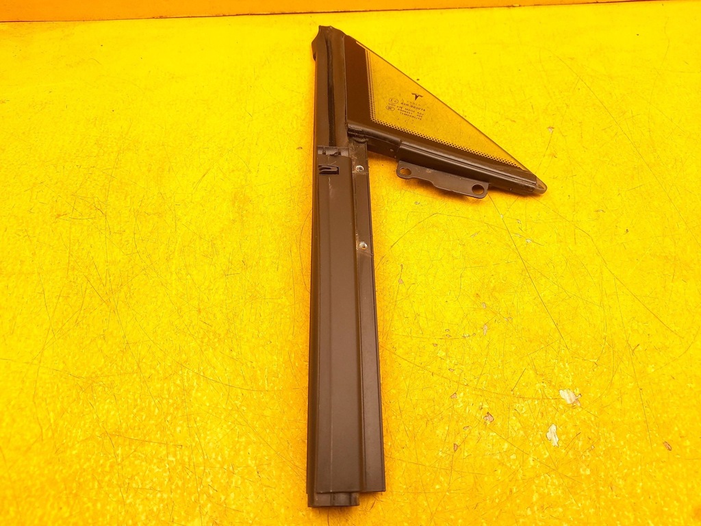 фото №1, Tesla model s скло трикутне двері перед права