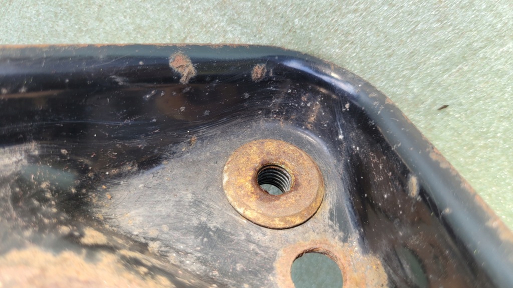 фото №9, Vw passat b5 audi a4 b5 кронштейн амортизатора 8d0412391b