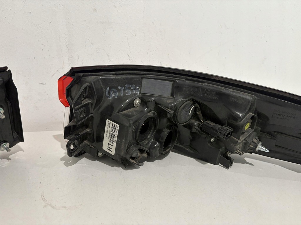 фото №12, Toyota corolla e21 sedan лампа лівий задня 81590-02c41 81560-02d21