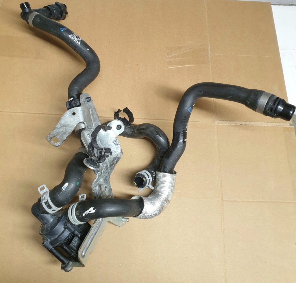 фото №9, Volvo xc90 ii t8 2018-2023 xc60 v90 s90 дополнительная помпа wody провода