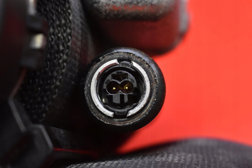 Pas безпеки правий перед натягувач 0611070 citroen c-elysee 2 ii 12-17 Зі Шроту