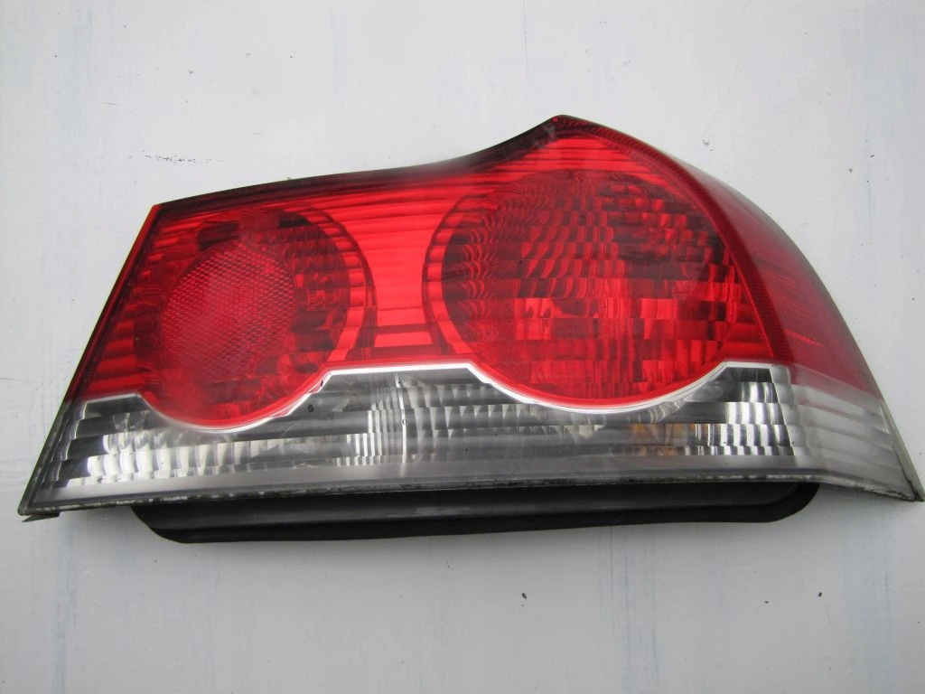фото №1, Volvo c70 ii - лампа задняя правая