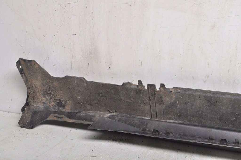 фото №7, Mercedes glc x253 накладка порог a2536980300