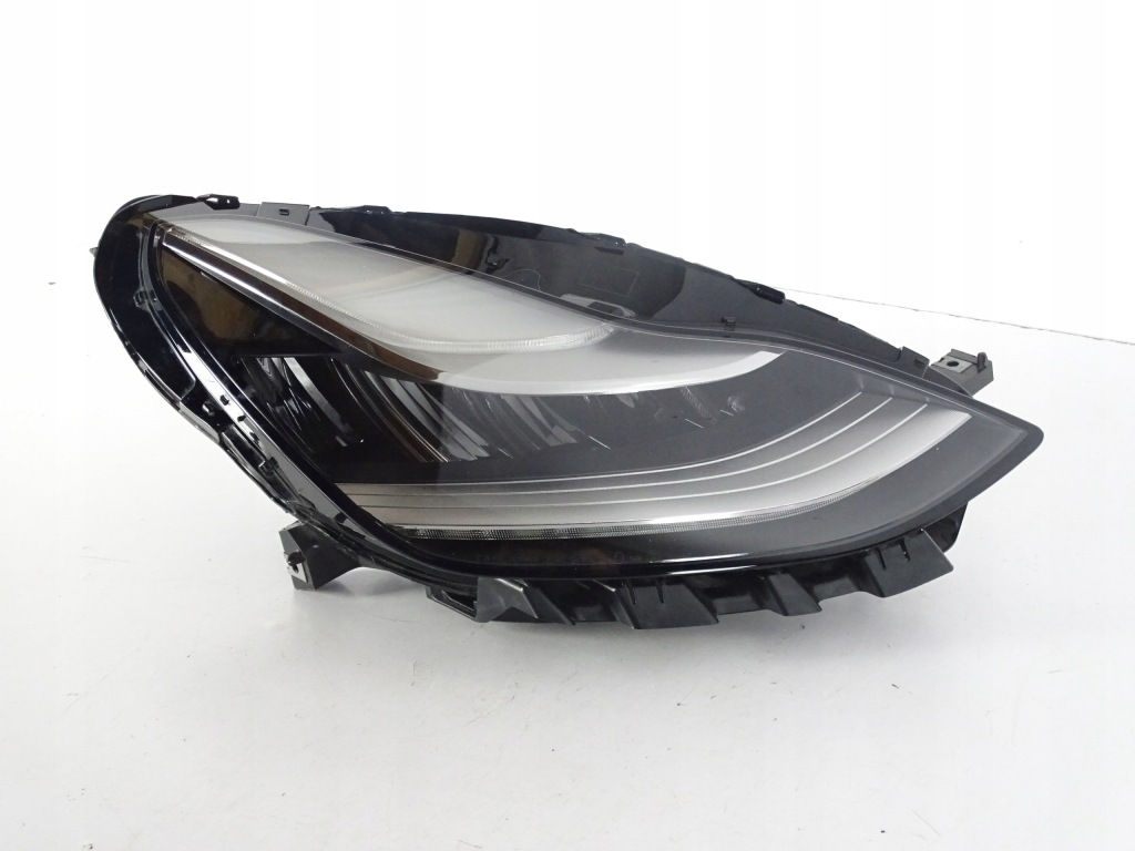 Купити Фара перед передня правий tesla 3 3 full led