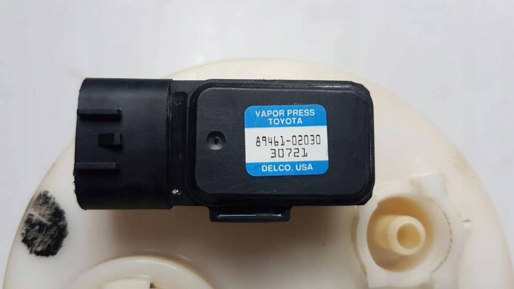 фото №7, 2005 toyota matrix e130 насос топлива 8946102030