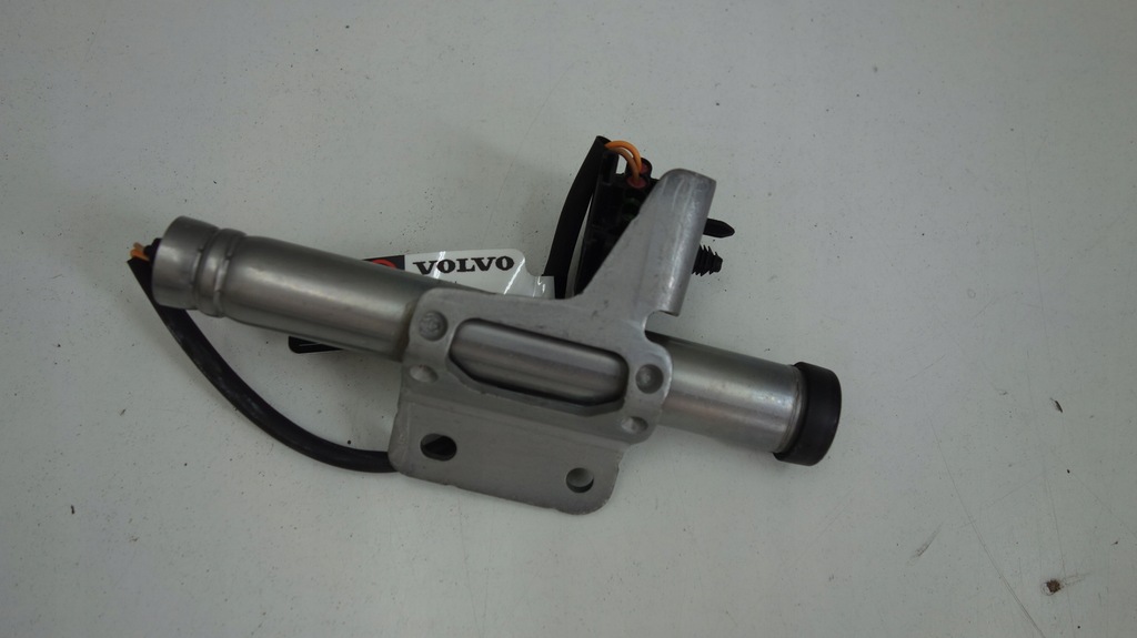 фото №1, Volvo s90 v90 патрон капот 31688051