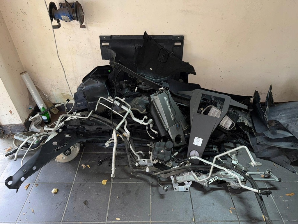 фото №16, Перед kompletny mercedes gls 6.3 amg x166 цвет 799 оригинал