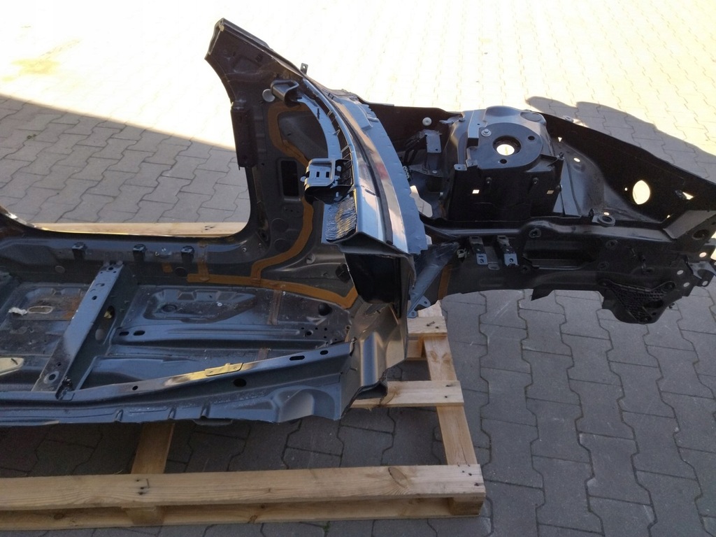 фото №7, Четверть четверть перед левый чашка картер сцепления порог блок двигателя правый volvo s60 iii