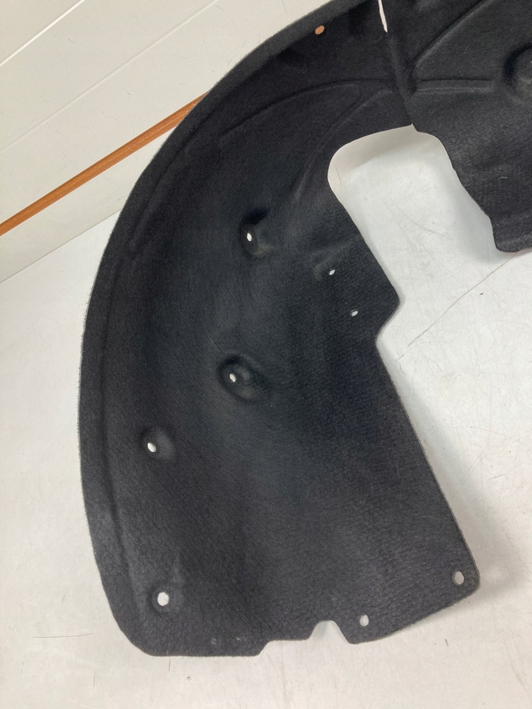 Подкрылок правое задние tesla s рестайлинг Недорого