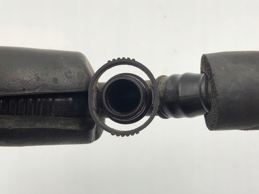 фото №8, Вентиляция картера шланг вентиляционный коробки 7563477 bmw x5 e70 e60 540i