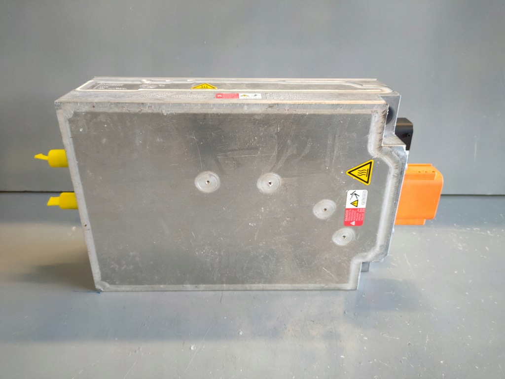 фото №7, Golf 8 viii e-tron модуль блок управления зарядки инвертор инвертор 5qe915684ad