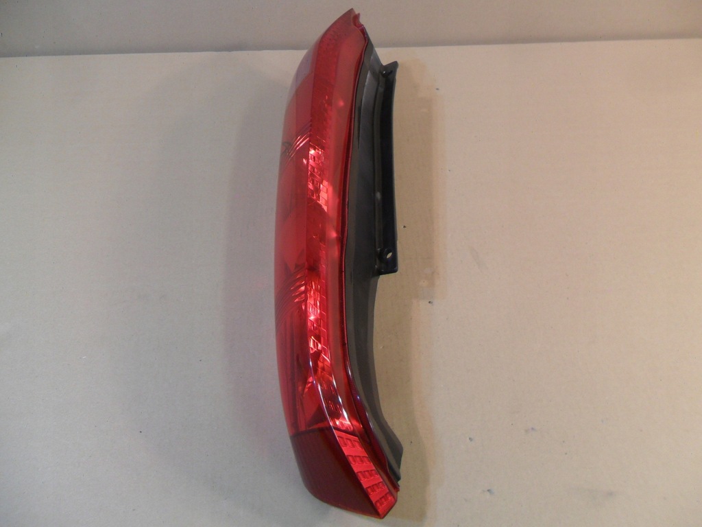 фото №10, Nissan x-trail t30 лампа задняя правая