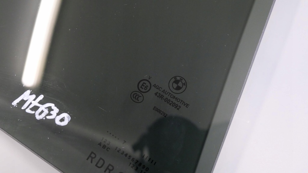 фото №10, Bmw g30 стекло боковая дверь правый задняя 7375194