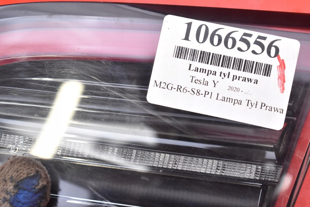 Лампа правая задний  задняя 1502089-00-c tesla model y 20- с Разборки