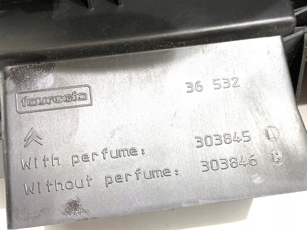 Решётка обдув перед citroen c4 picasso 1 minivan 06-13 вентиляции Цена