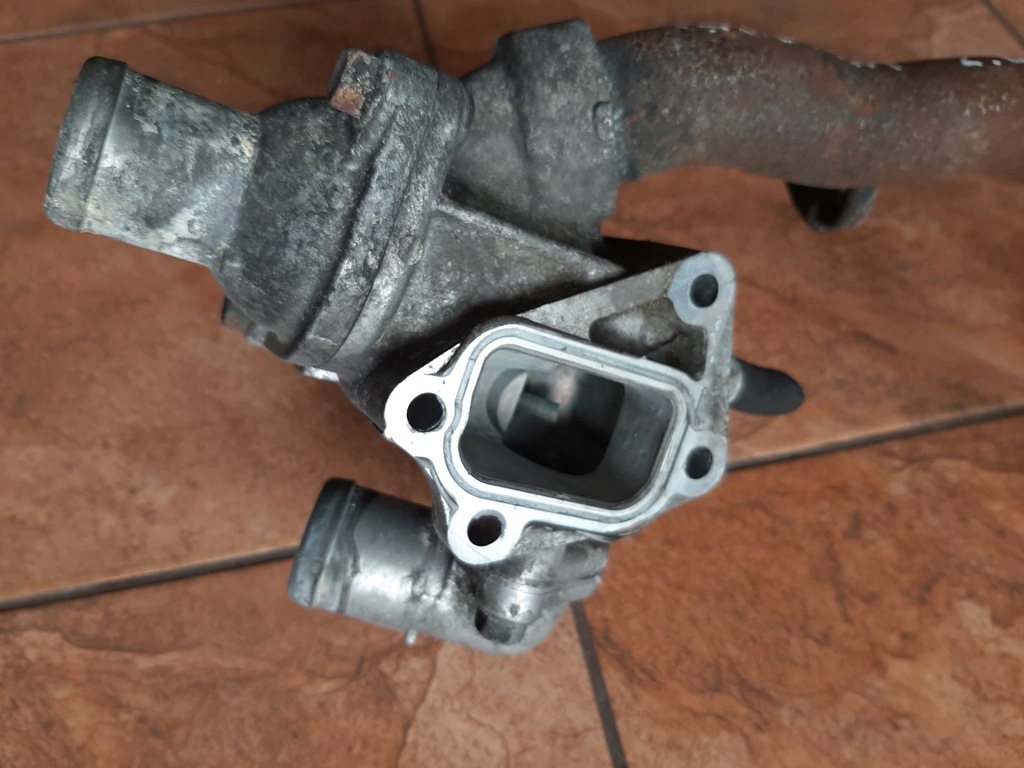 фото №4, Корпус термостата труба galant 2.4 96-02 автоматическая коробка передач