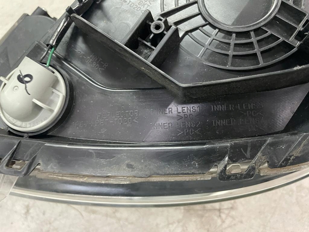 фото №9, Лампа передняя правая mitsubishi space star iii 13-