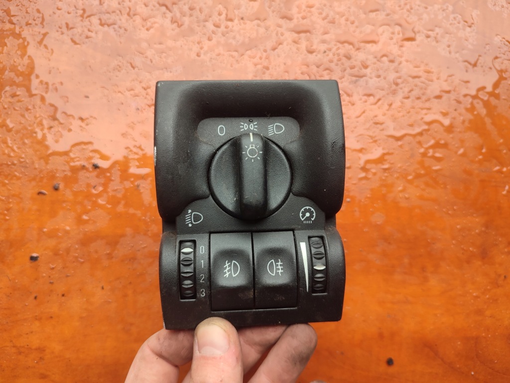 Купити Перемикач світла opel vectra 2 90569814