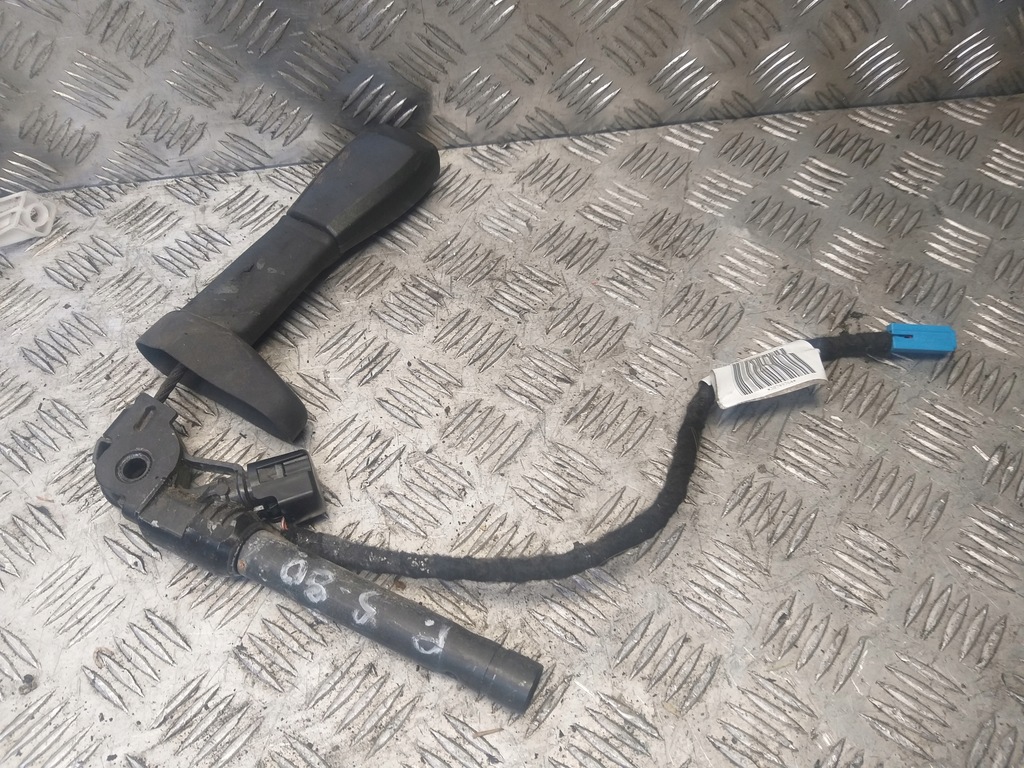 фото №1, Пряжка поперечина правий перед volvo s-80