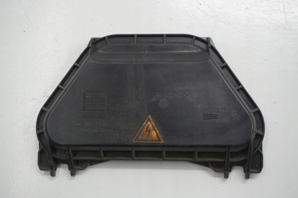 фото №1, Audi a5 s5 8t заглушка лампы левый правый перед