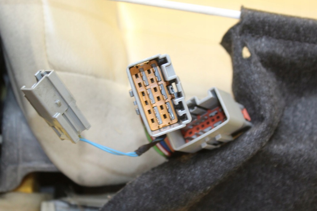 фото №9, Спинка сидіння лівий перед підігрів jaguar s-type fl