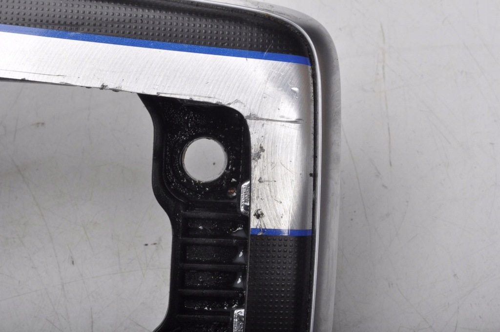 фото №9, Volvo v40 ii рамка радио панель обдув 08632794