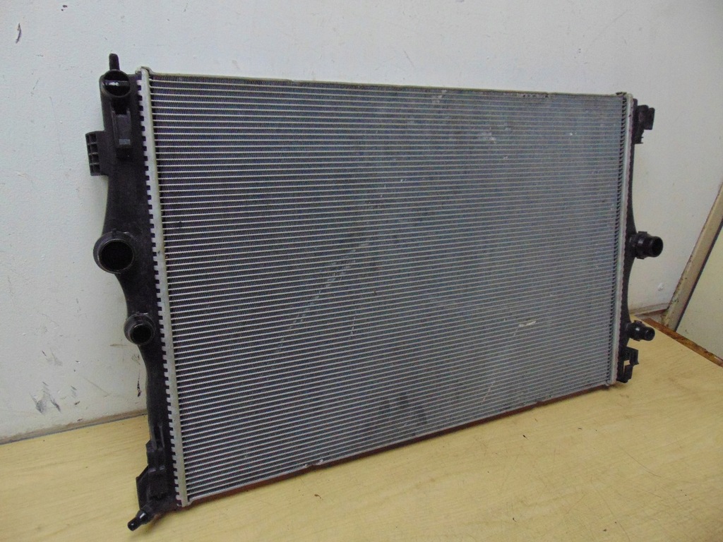 фото №12, Радиатор wody mercedes w177 w247 a2475000203