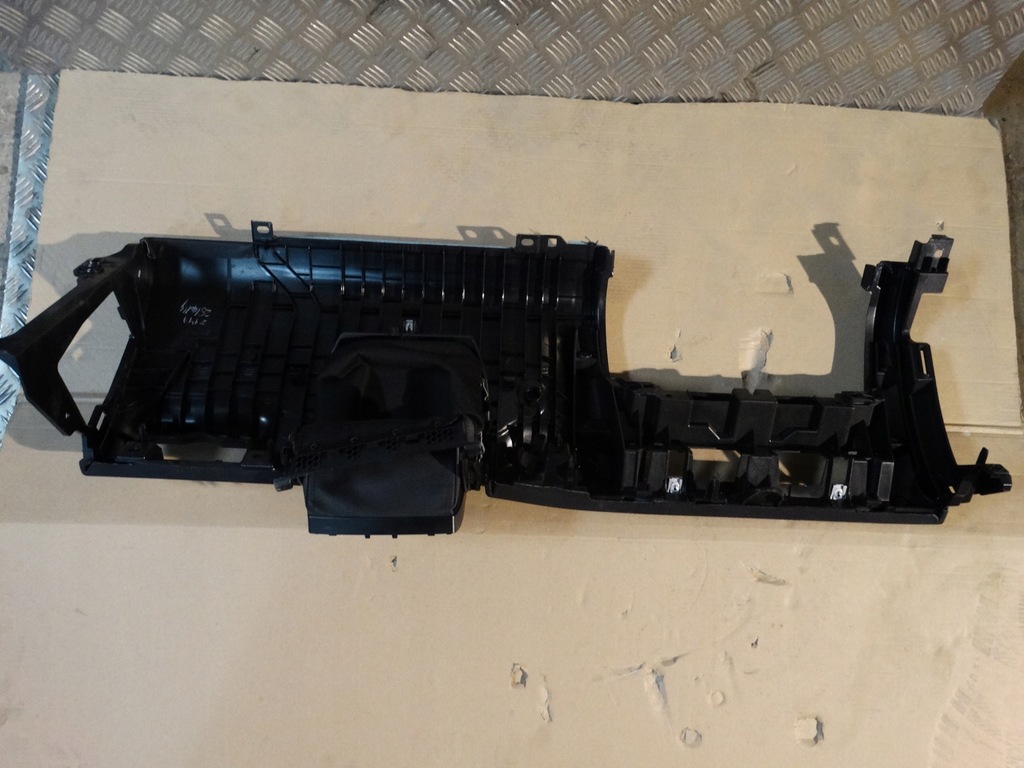 фото №4, Защита полка pod консоль кожа mercedes w167 1