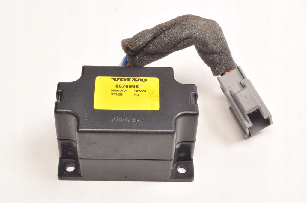 фото №1, Volvo c70 ii модуль реле 8676998