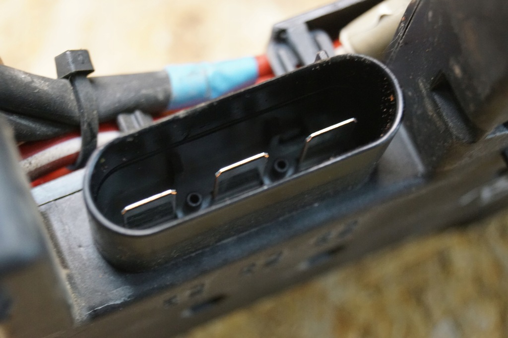 фото №8, Клемма модуль аккумулятор mercedes w204 a2075401550