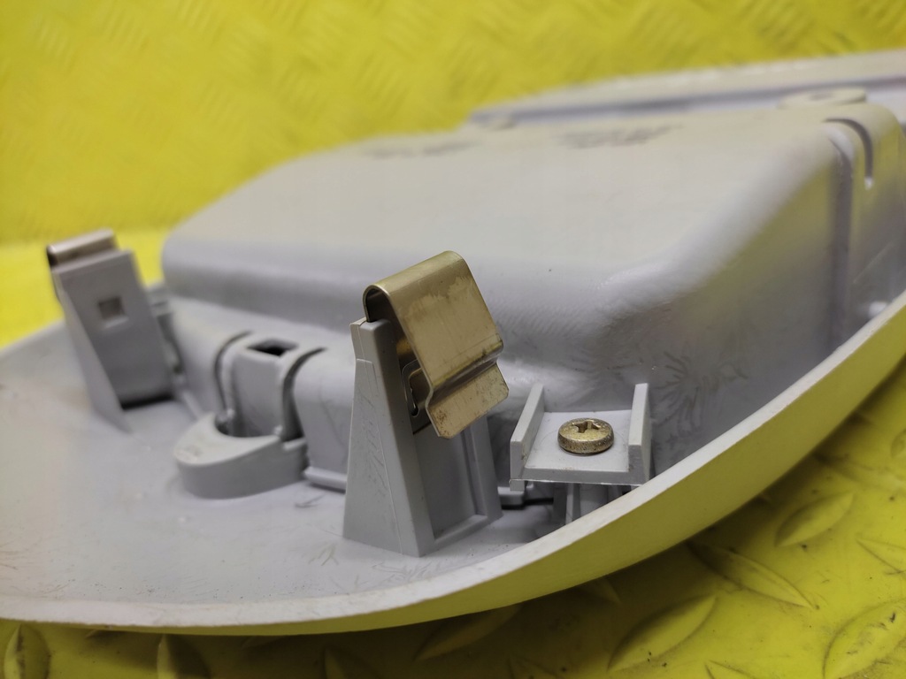 фото №9, Mazda mpv лампа освещение кабины