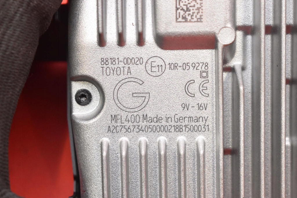 фото №8, Датчик ассистент поперечина движения 88181-0d020 toyota yaris 3 iii 1.0 vvt-i 72 km