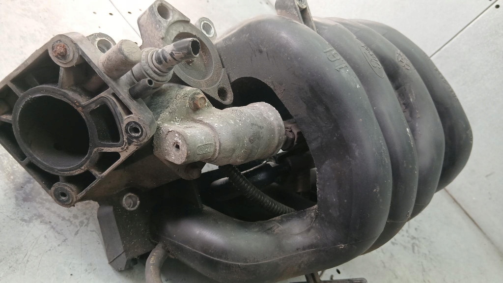 Коллектор впускной  ford focus mk1 1.6b 98-04r седан xs4e-9424ee Киев