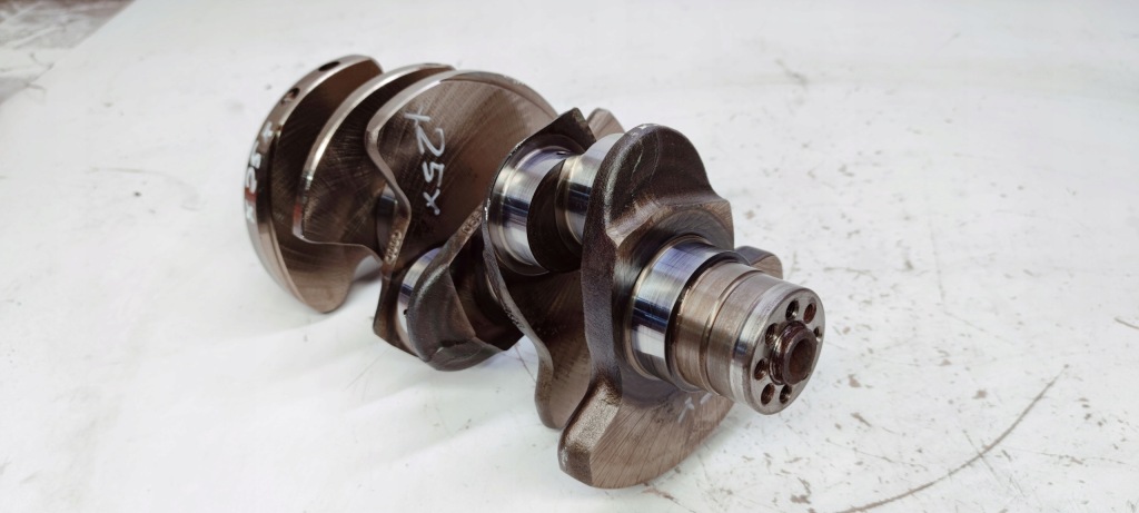 Купить Wał коленчатый audi a4 a6 3.2 fsi auk bkh 06ep 25